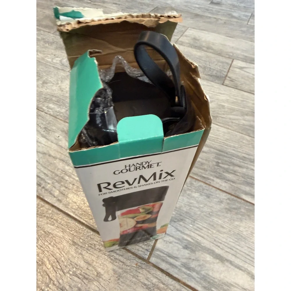 Handy Gourmet RevMix‎ Portable Blender JB8765 Rechargeable NWT Personal Travel